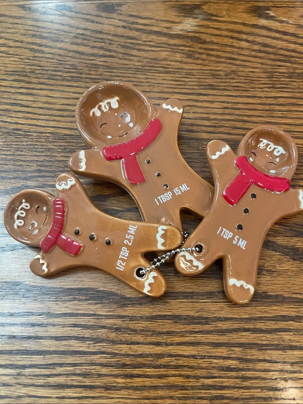Target Gingerbread Measuring Spoon Set - Brown with Red Scarves